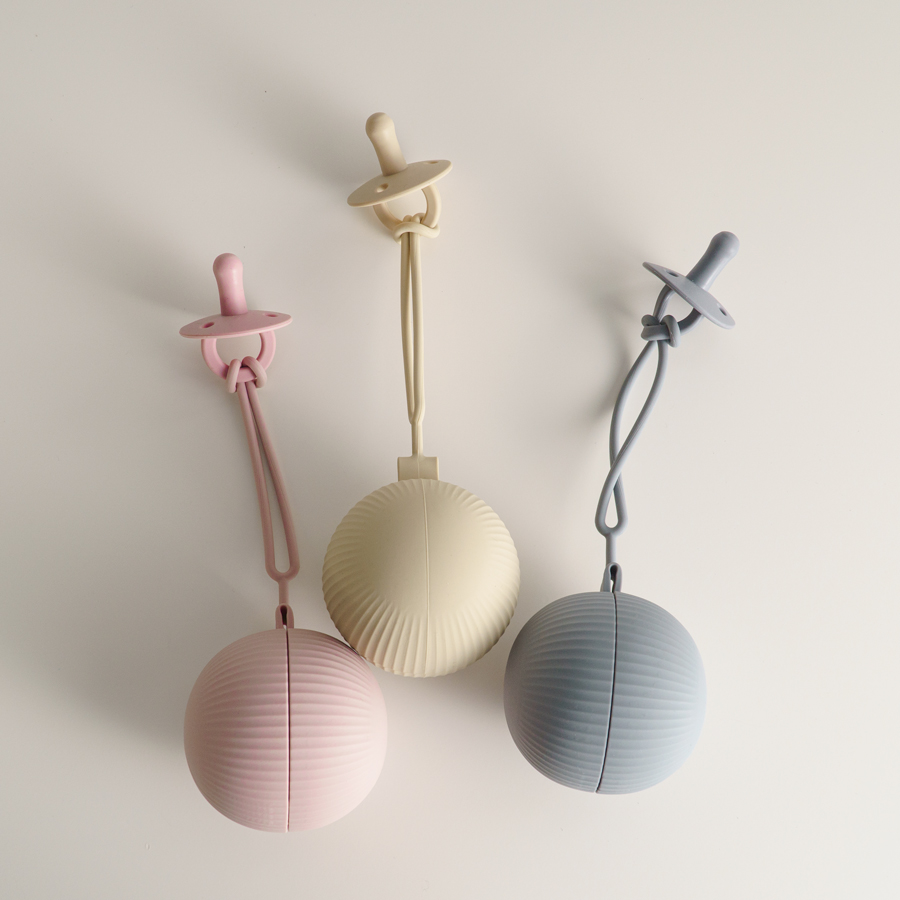 New Baby Pacifier Holder BPA F - Zwitsal Baby Products recensione e prezzo